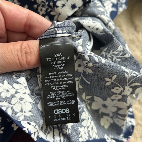 Button-Up Shirts - Picture 5 of 9